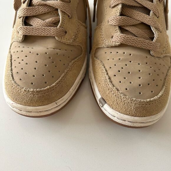 Nike Dunk Sky High Essential 'Desert Camo' Sneakers - Picture 5 of 10